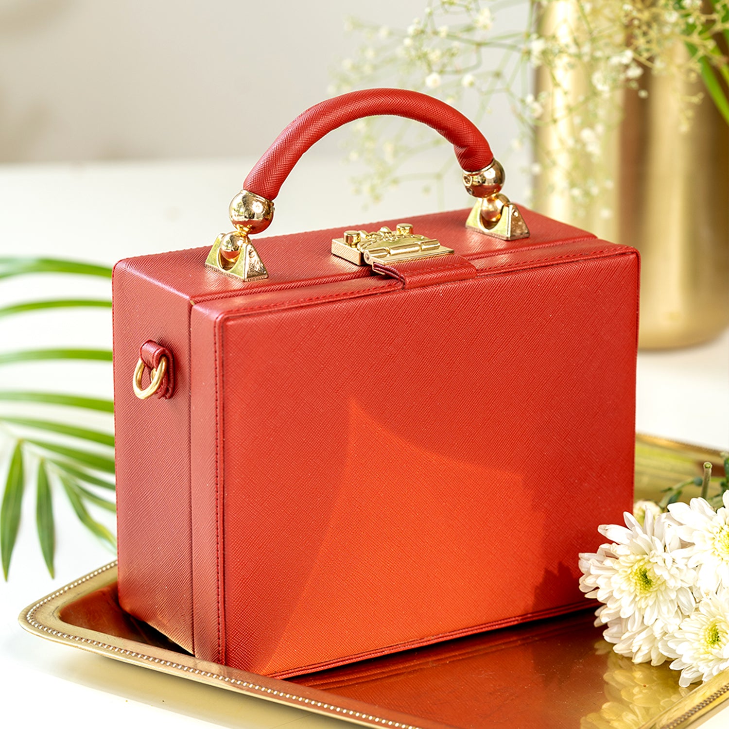 QZUnique Women's Square Box Handbag PU Cube Crossbody Shoulder Bag Wedding  Clutch Bag Purse: Handbags: Amazon.com